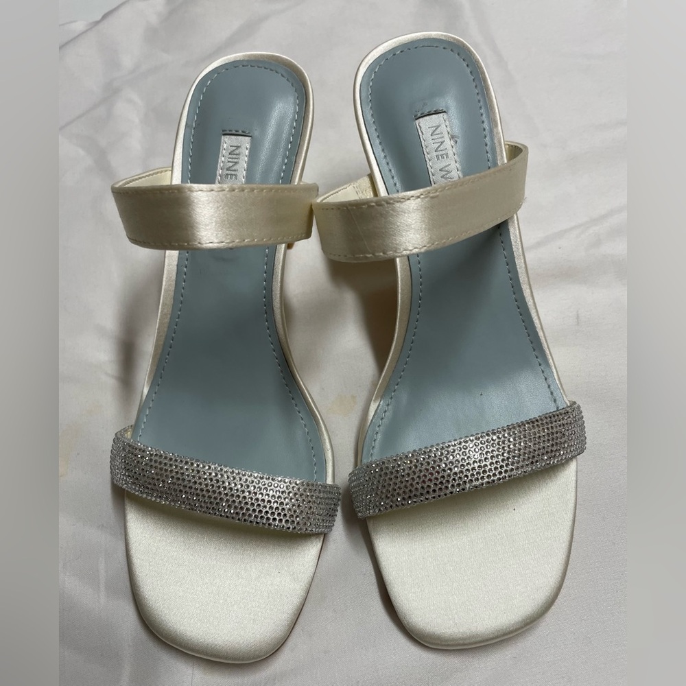 Nine West Women's Cream and Silver Sandals